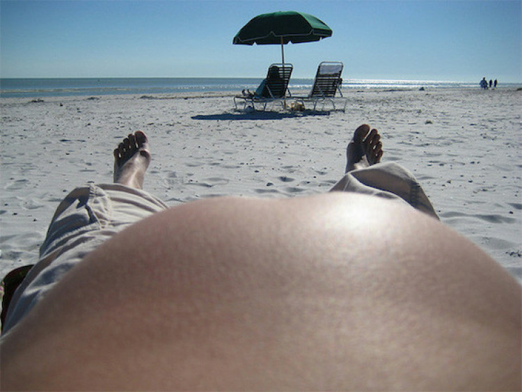 Es malo tomar el sol embarazada